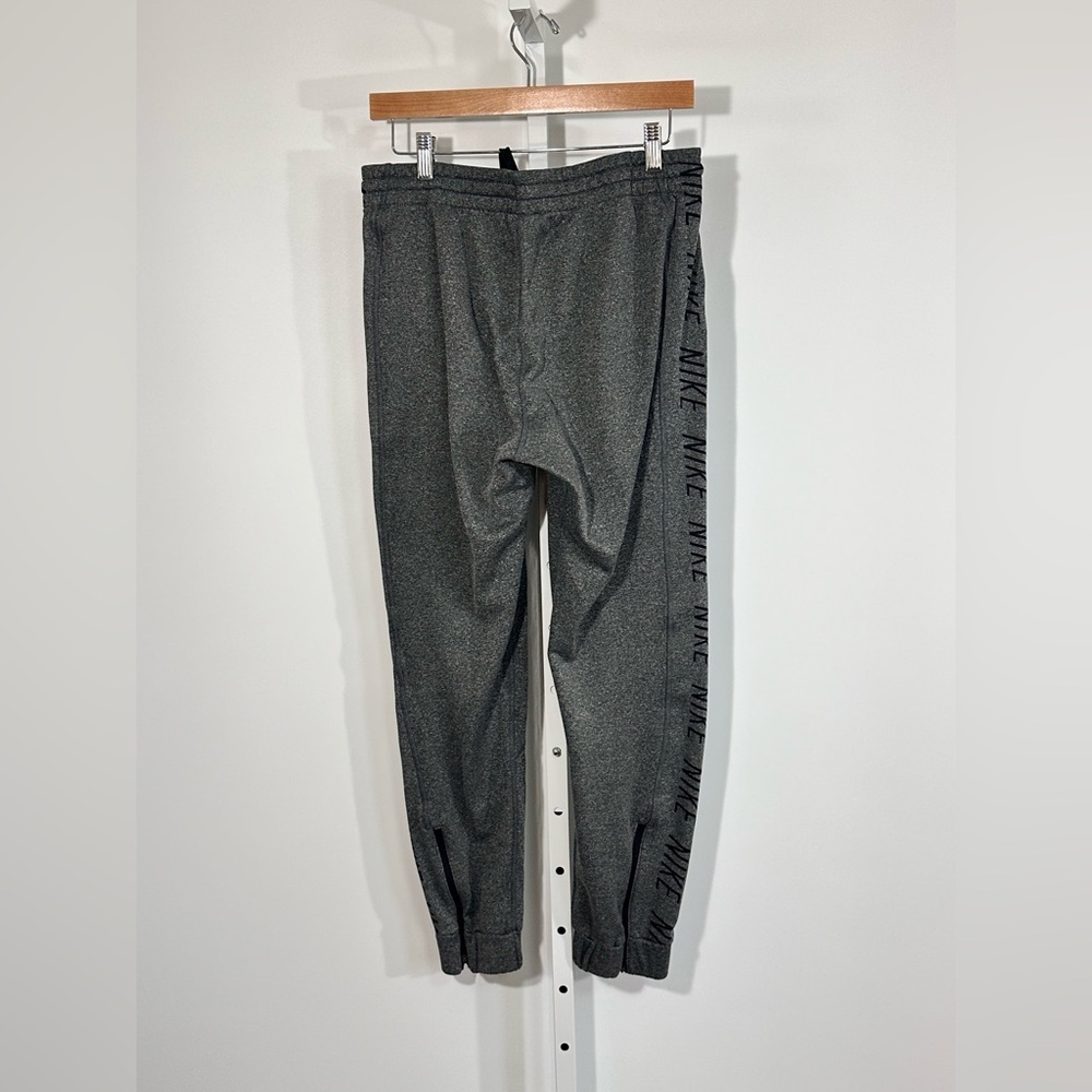 NIKE Dri-Fit Gray Jogger Sweatpants Logo Tape Athletic Pants Men’s M